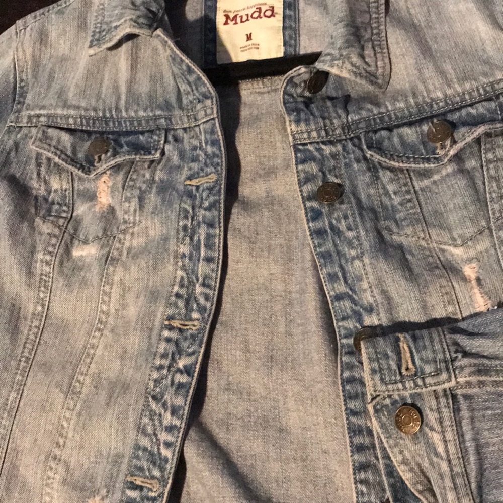 Distressed Jean jacket - Picture 2 of 2